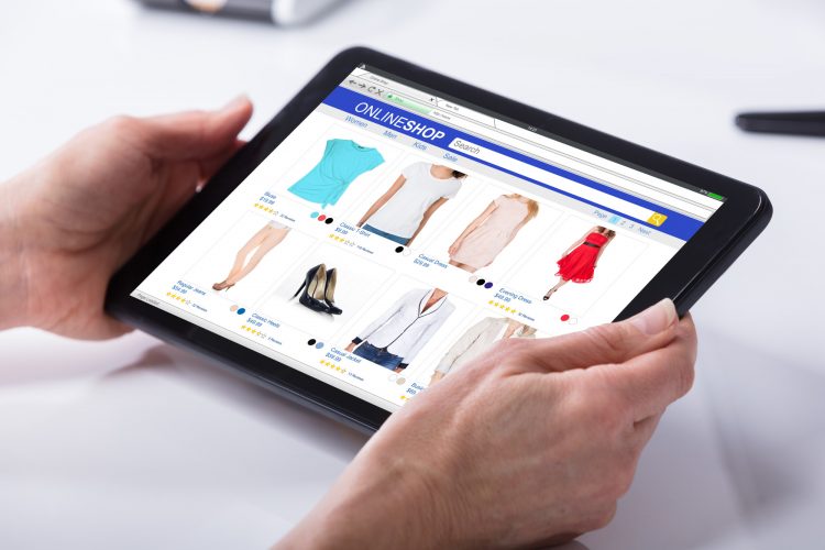 How to Choose Online Clothing Stores: Everything You Need to Know - Reality Paper