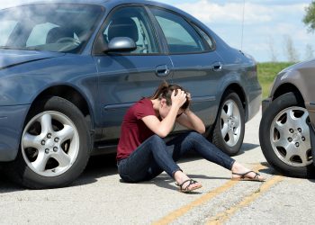 Top 4 Signs That Indicate It’s Time To Hire an Auto Accident Lawyer