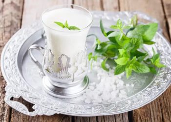 Wellhealthorganic.com:do-you-know-12-benefits-of-drinking-buttermilk-daily