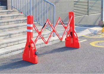 How to Use Retractable Barrier Systems to Control Crowds and Traffic