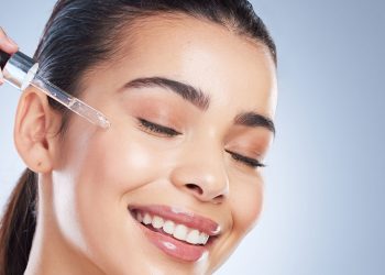 Unlocking a Radiant Complexion: The Power of Skin Brightening Serum