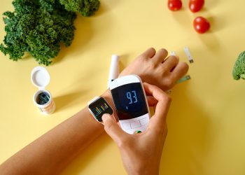 Healthy foods and herbs that naturally help balance blood sugar levels